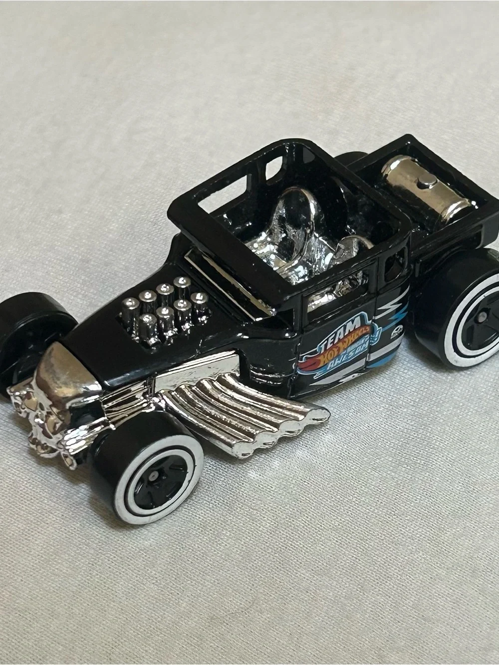 ❌SOLD❌Loose Hot Wheels Bone Shaker Black Team Hot Wheels Origin of Awesome Car